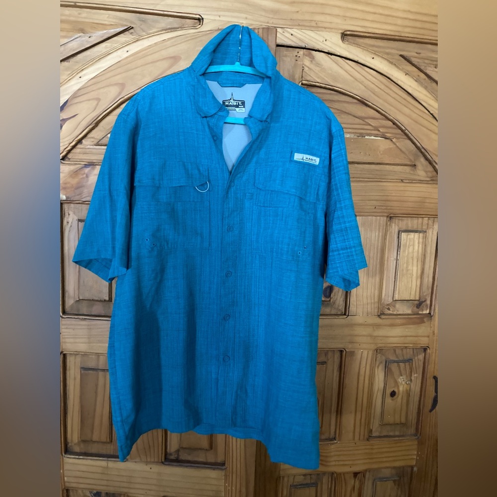 2/10.00 Habit Teal SPF Button-Up Shirt M